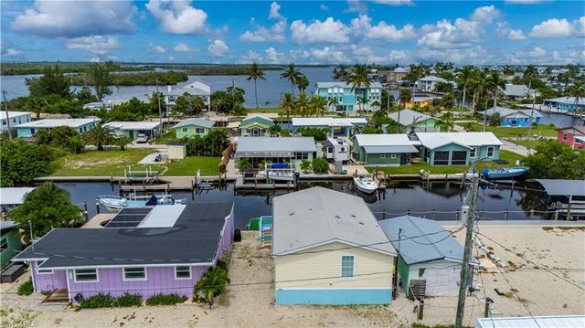 2634 Coco Plum DR, Matlacha, FL 33993