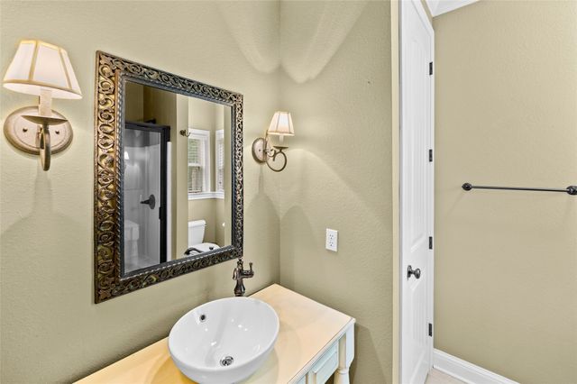 525 County Road 2317, Mineola, TX 75773