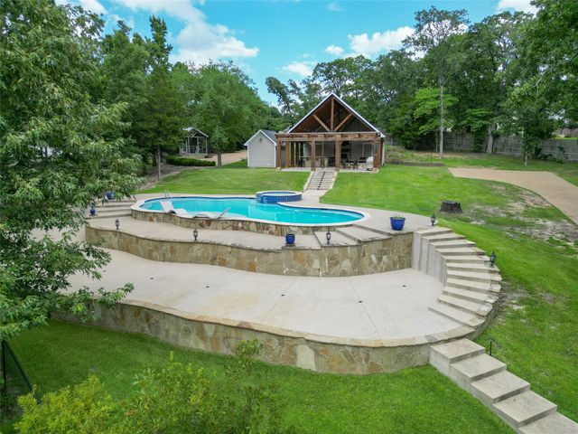 525 County Road 2317, Mineola, TX 75773