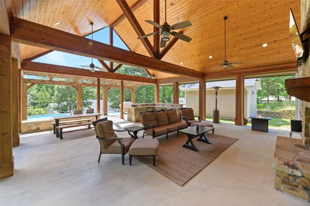 525 County Road 2317, Mineola, TX 75773