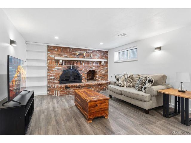 1898 S Arbutus St, Lakewood, CO 80228