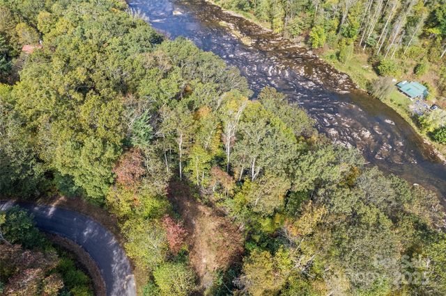 16 Harleys Cove, Waynesville, NC 28785