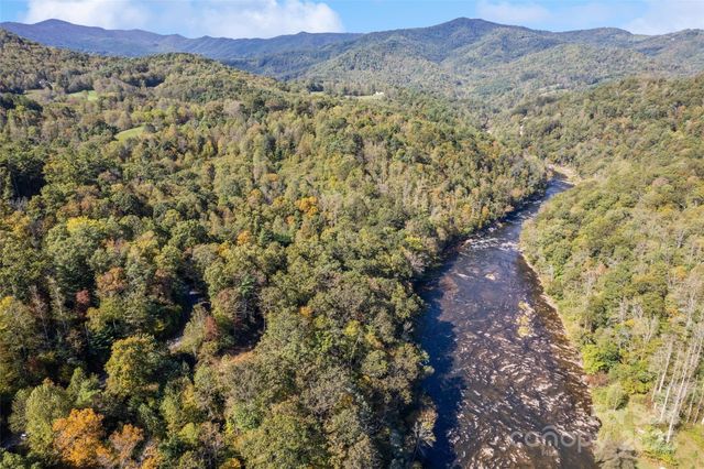 16 Harleys Cove, Waynesville, NC 28785