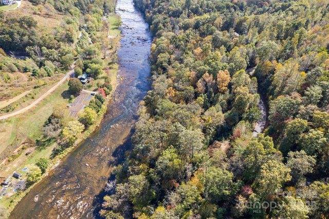 16 Harleys Cove, Waynesville, NC 28785