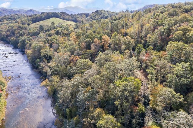 16 Harleys Cove, Waynesville, NC 28785