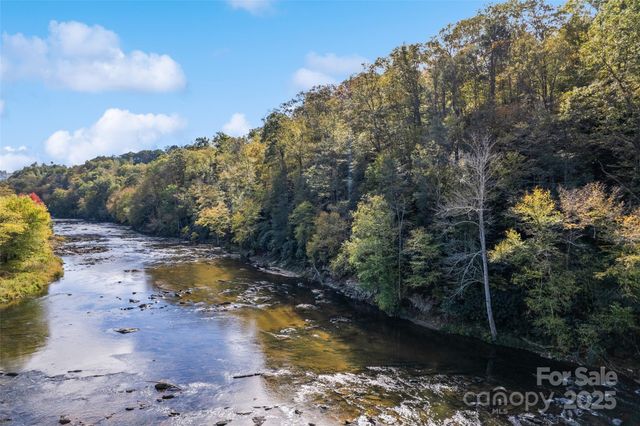 16 Harleys Cove, Waynesville, NC 28785