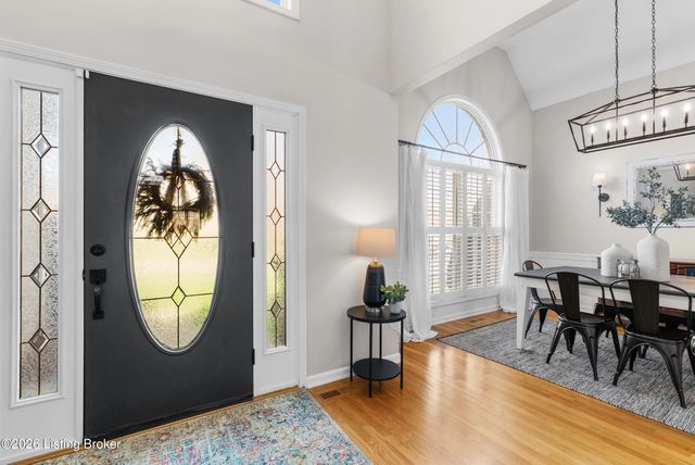 13700 Lake Spring Dr, Louisville, KY 40299