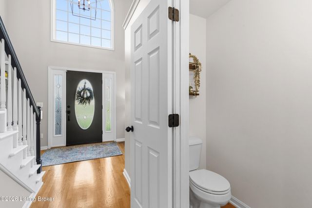 13700 Lake Spring Dr, Louisville, KY 40299