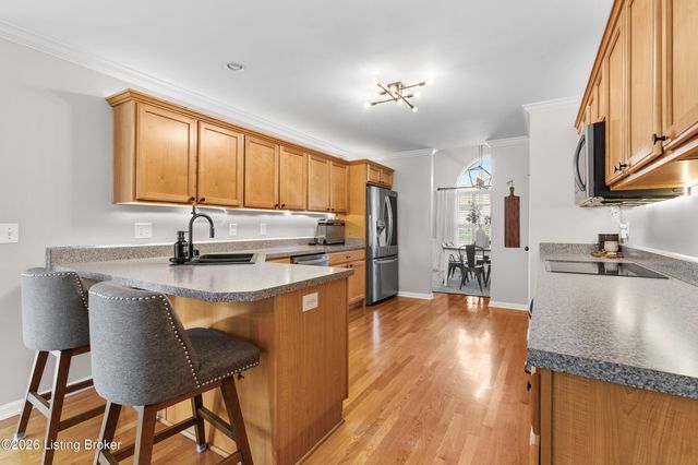 13700 Lake Spring Dr, Louisville, KY 40299