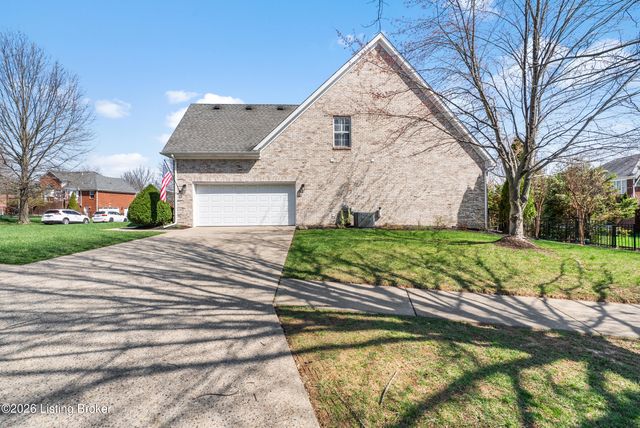 13700 Lake Spring Dr, Louisville, KY 40299