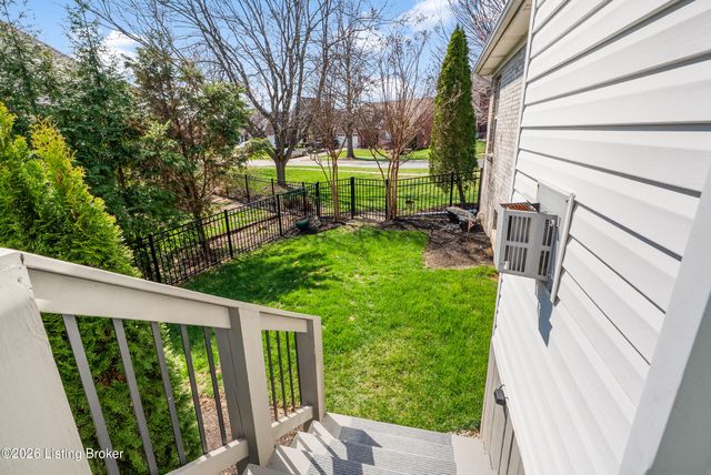 13700 Lake Spring Dr, Louisville, KY 40299