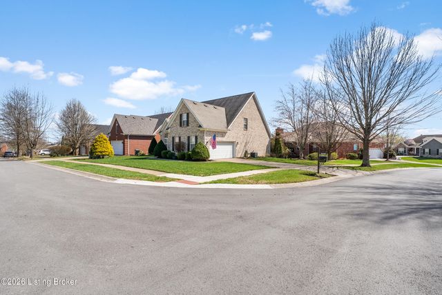 13700 Lake Spring Dr, Louisville, KY 40299