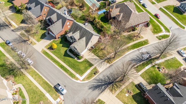 13700 Lake Spring Dr, Louisville, KY 40299