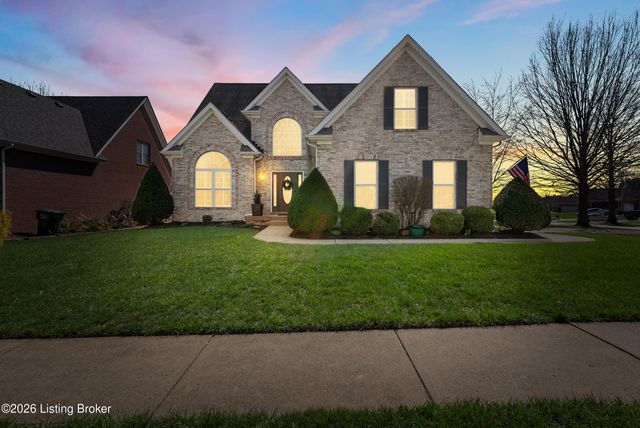 13700 Lake Spring Dr, Louisville, KY 40299