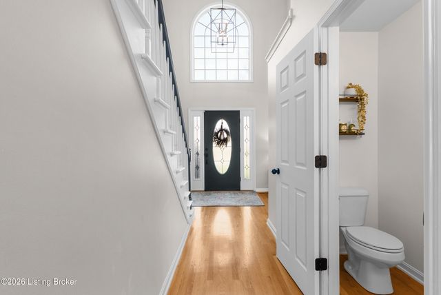 13700 Lake Spring Dr, Louisville, KY 40299