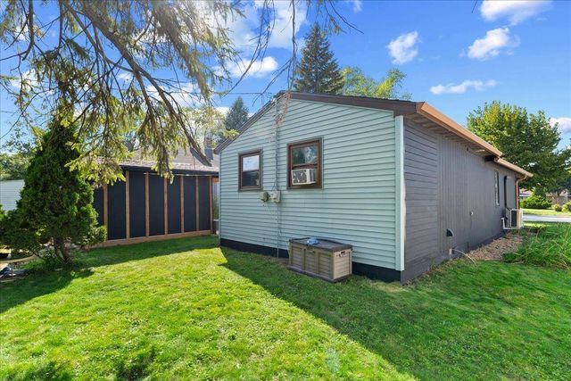 1116 LYNDON STREET, Green Bay, WI 54303