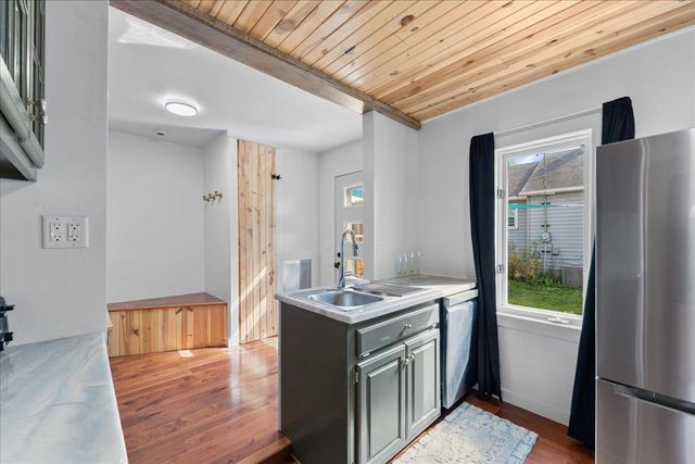 1116 LYNDON STREET, Green Bay, WI 54303