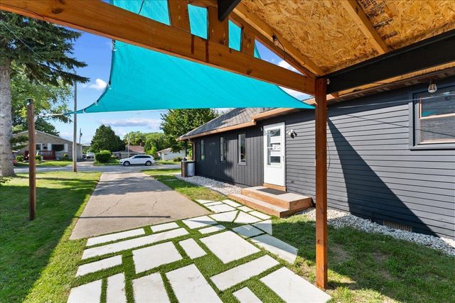 1116 LYNDON STREET, Green Bay, WI 54303