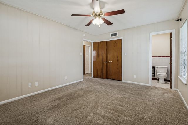 221 Leighton Drive, Terrell, TX 75160