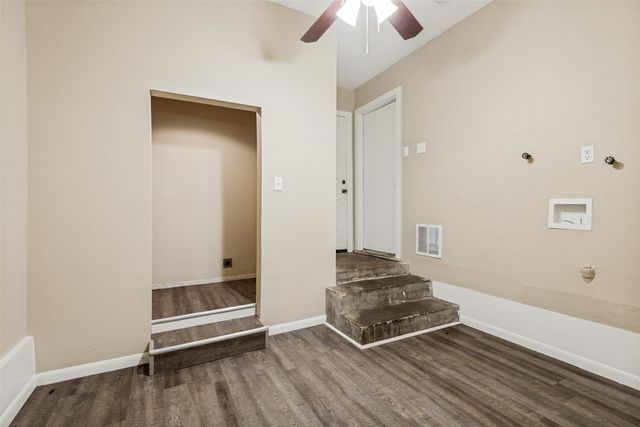221 Leighton Drive, Terrell, TX 75160
