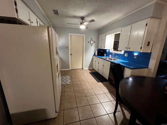 3211 Dartmouth Court, Little Rock, AR 72204