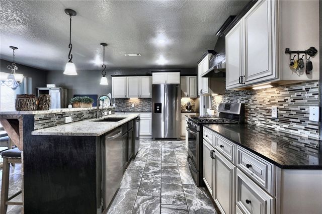 167 Madison 6093, Huntsville, AR 72740