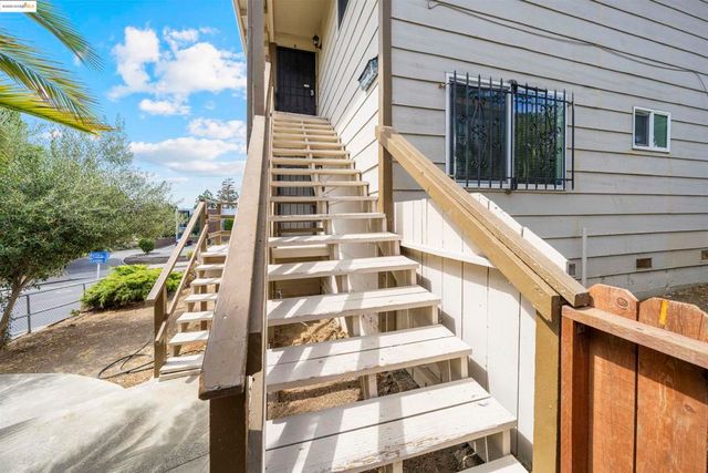 100 Carolina St, Vallejo, CA 94590