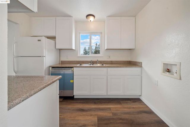 100 Carolina St, Vallejo, CA 94590