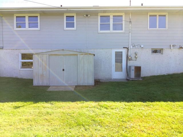 202 SUNSET Drive, Deforest, WI 53532