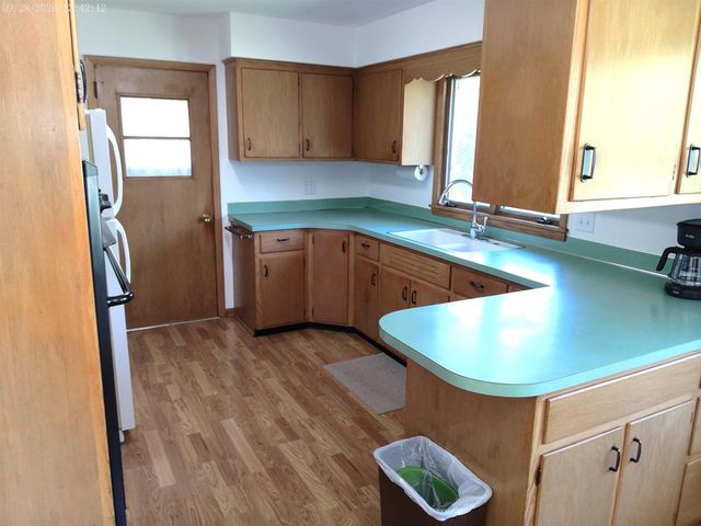 202 SUNSET Drive, Deforest, WI 53532