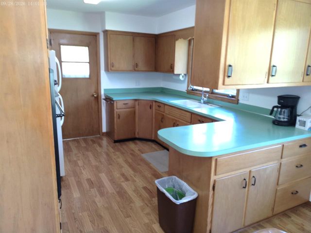 202 SUNSET Drive, Deforest, WI 53532