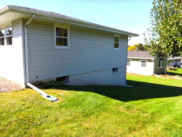 202 SUNSET Drive, Deforest, WI 53532