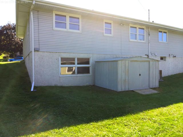 202 SUNSET Drive, Deforest, WI 53532