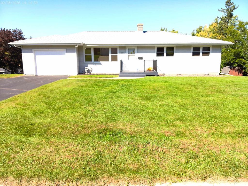 202 SUNSET Drive, Deforest, WI 53532