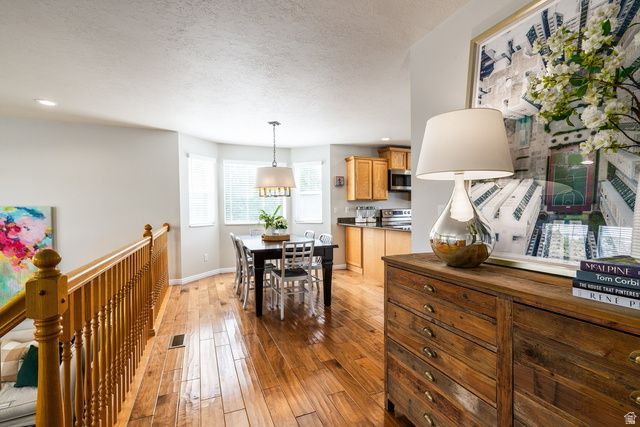 1292 W 2050 S, Woods Cross, UT 84087