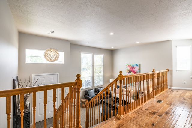 1292 W 2050 S, Woods Cross, UT 84087
