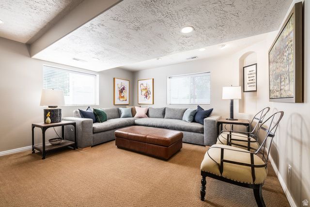 1292 W 2050 S, Woods Cross, UT 84087