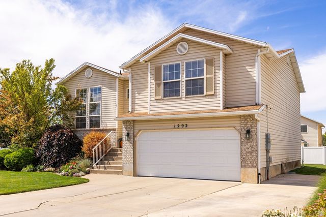 1292 W 2050 S, Woods Cross, UT 84087