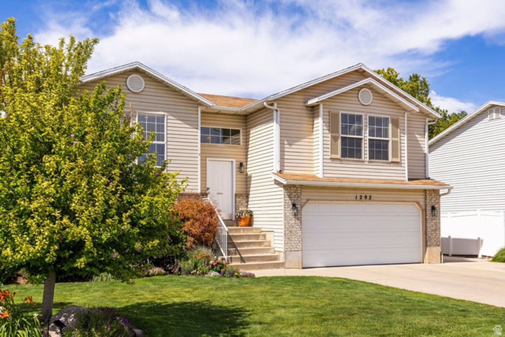 1292 W 2050 S, Woods Cross, UT 84087