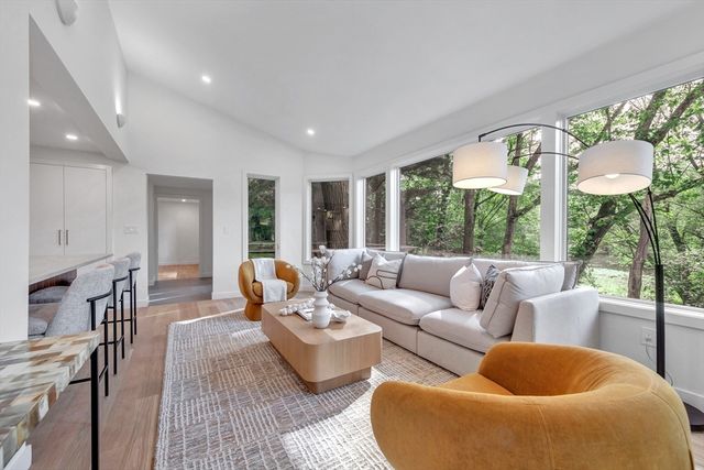 39 Winslow St, Concord, MA 01742