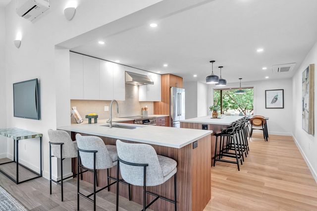 39 Winslow St, Concord, MA 01742