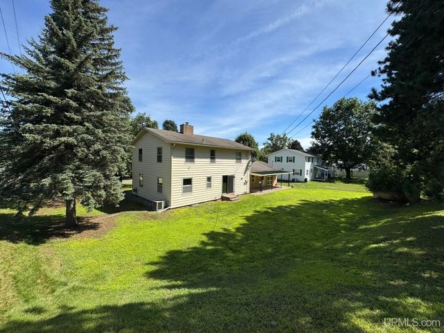 825 Michael Street, Kingsford, MI 49802