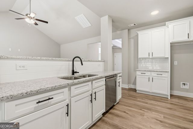 206 Railroad Street, Gray, GA 31032