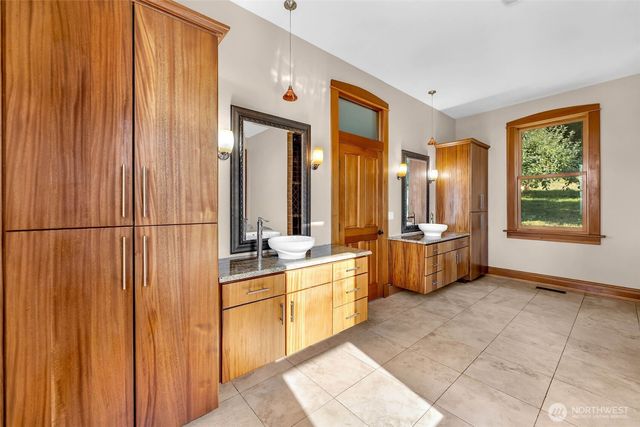 33510 NE Kelly Road, Yacolt, WA 98675