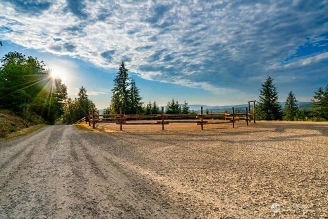 33510 NE Kelly Road, Yacolt, WA 98675
