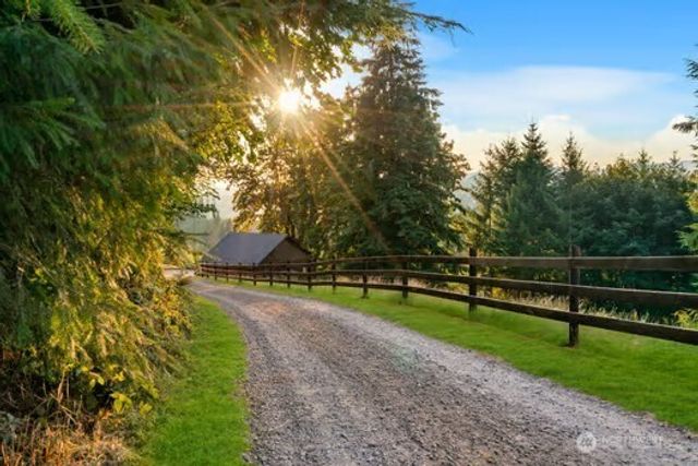 33510 NE Kelly Road, Yacolt, WA 98675