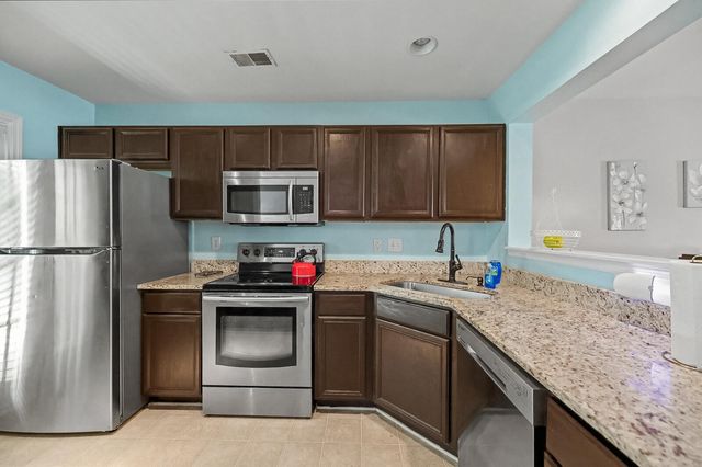 402 Poplar Grove Place, Summerville, SC 29483