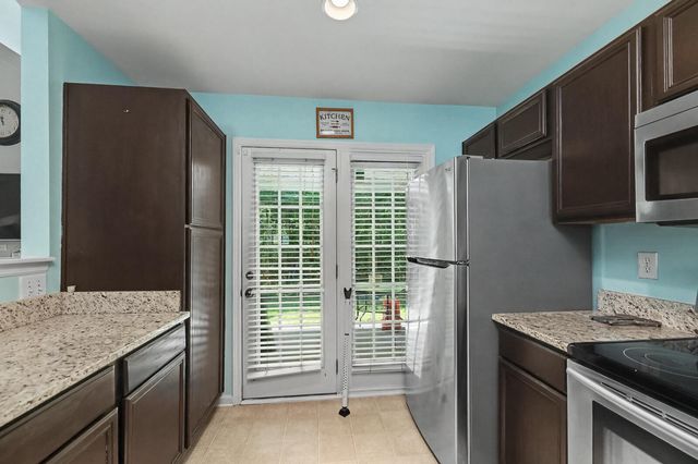 402 Poplar Grove Place, Summerville, SC 29483