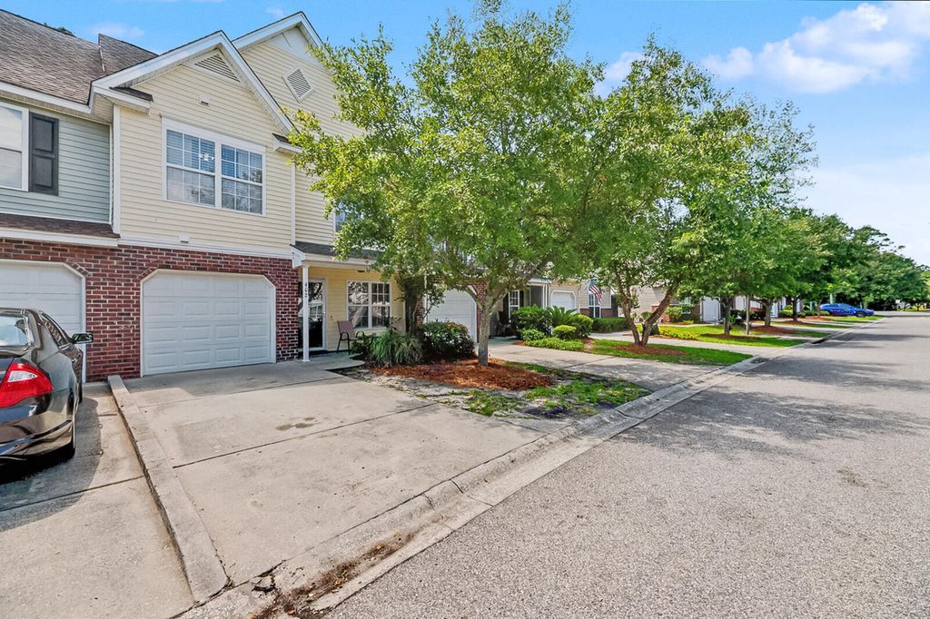 402 Poplar Grove Place, Summerville, SC 29483