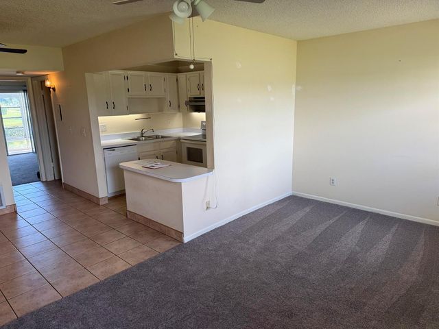 76 Royal Oak Drive 104, Vero Beach, FL 32962